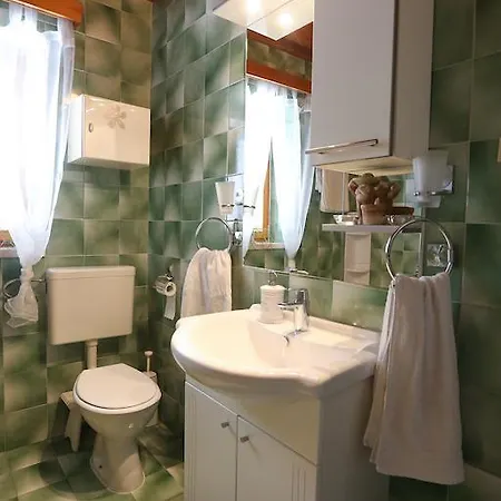 Klecak Apartment *